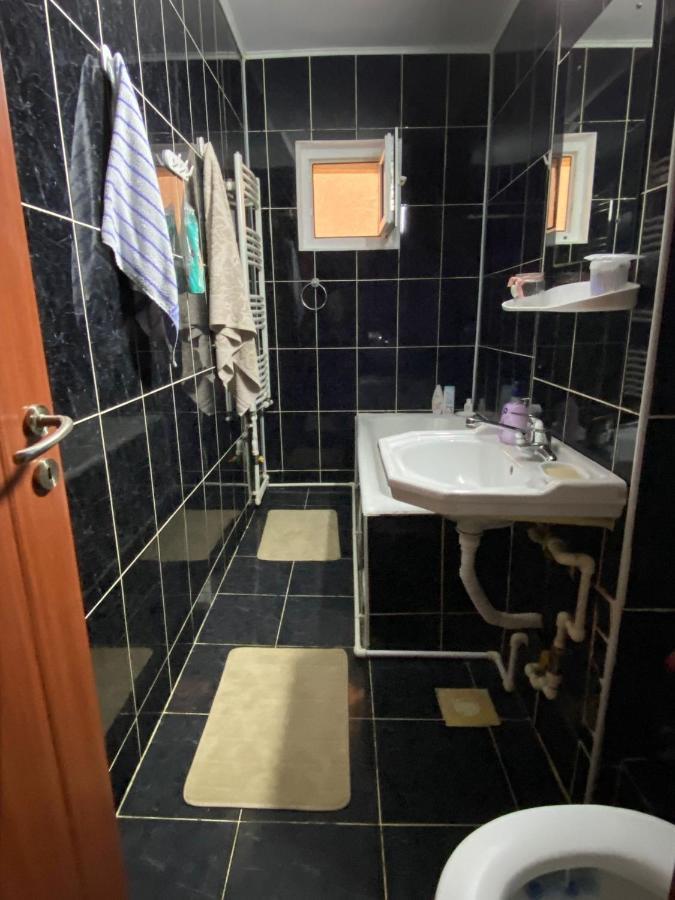 Apartment For Rent Galaţi Esterno foto